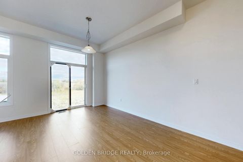 Photo 5 at 73 Millman Lane, Rural Richmond Hill, Richmond Hill