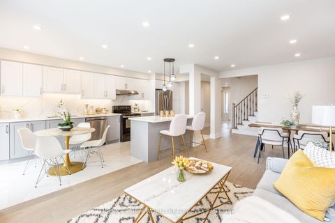 Photo 2 at 164 Banbrooke Crescent, Summerhill Estates, Newmarket