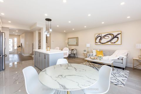 Photo 3 at 164 Banbrooke Crescent, Summerhill Estates, Newmarket