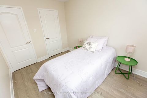 Photo 17 at 164 Banbrooke Crescent, Summerhill Estates, Newmarket