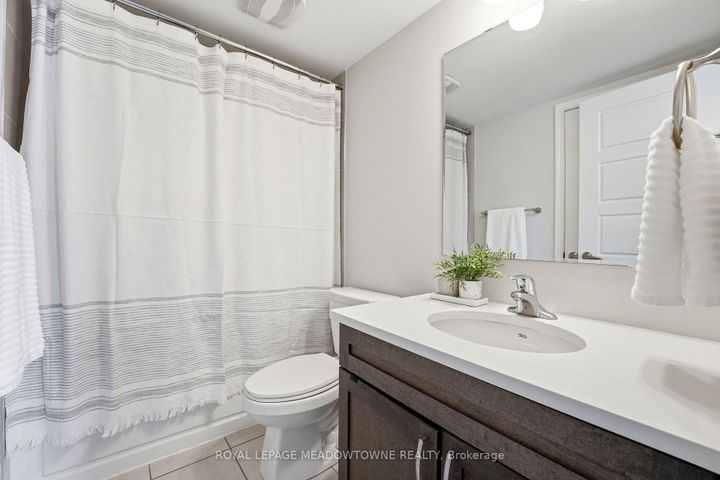 Photo 4 at 112 Whitlock Avenue, FO Ford, Milton