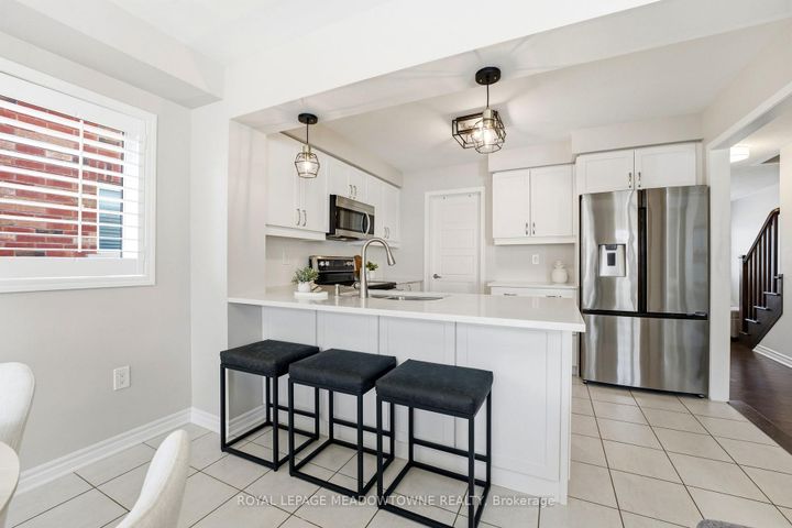 Photo 7 at 112 Whitlock Avenue, FO Ford, Milton