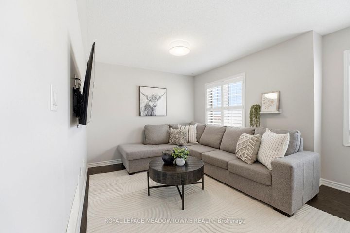 Photo 12 at 112 Whitlock Avenue, FO Ford, Milton