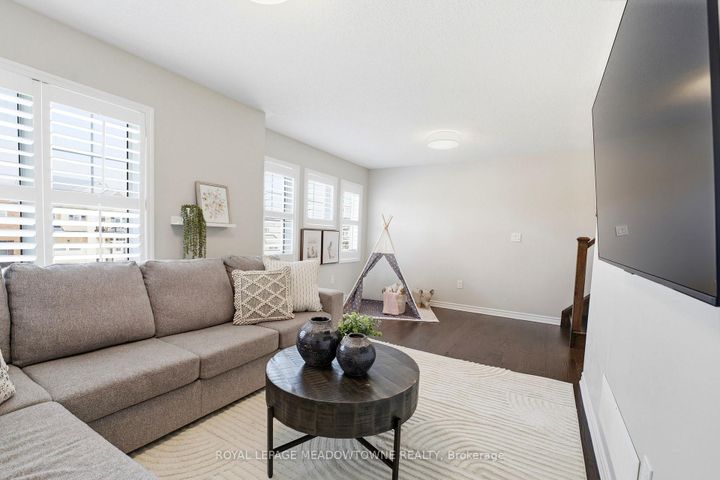 Photo 13 at 112 Whitlock Avenue, FO Ford, Milton