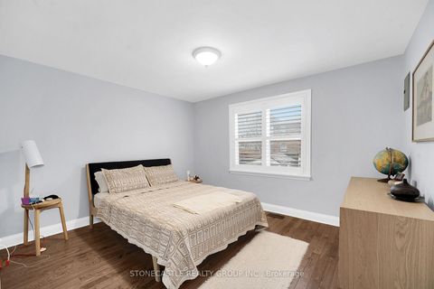Photo 11 at 10 Woodbury Road, Alderwood, Toronto