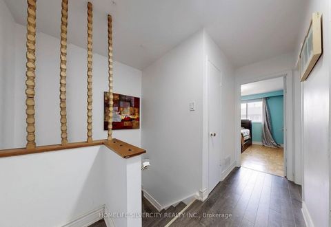 Photo 5 at 8 - 7033 Netherbrae Road, Malton, Mississauga