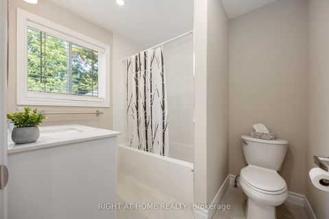 Photo 15 at 12 Rosalie Avenue N, CFB, Toronto