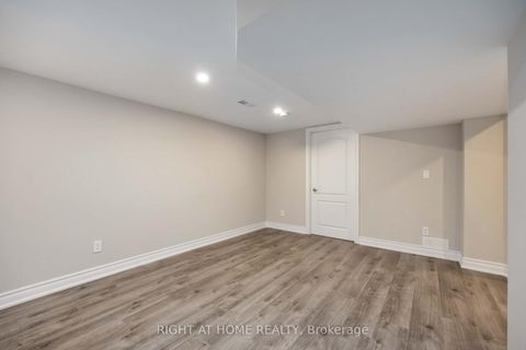 Photo 29 at 12 Rosalie Avenue N, CFB, Toronto