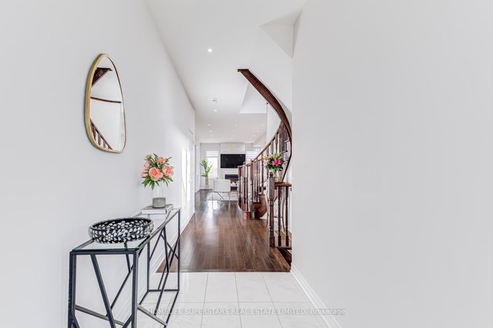 Photo 2 at 39 Rain Forest Lane, Georgetown, Halton Hills