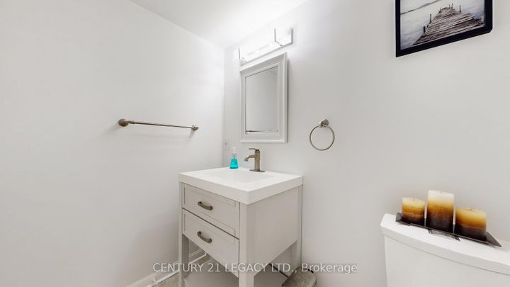 Photo 17 at 419 - 1400 The Esplanade North W, Town Centre, Pickering