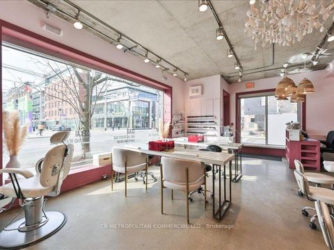 Photo 12 at 968 Queen Street W, Bellwoods, Toronto