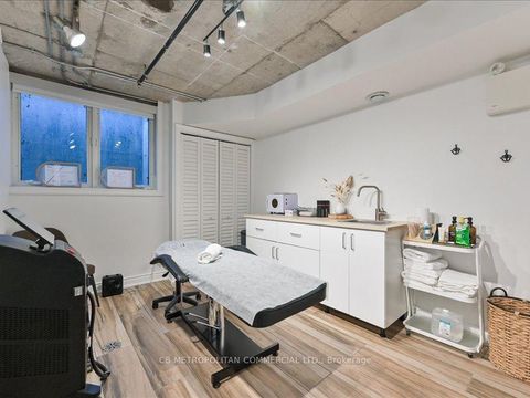 Photo 17 at 968 Queen Street W, Bellwoods, Toronto