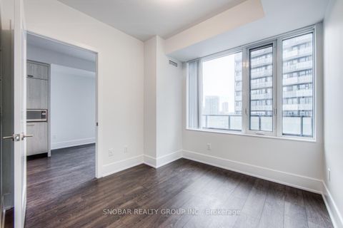 Photo 17 at 814 - 470 Front Street W, Waterfront Communities C1, Toronto