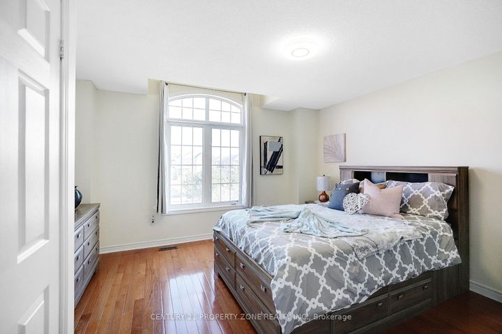 Photo 19 at 43 Alice Springs Crescent, Credit Valley, Brampton