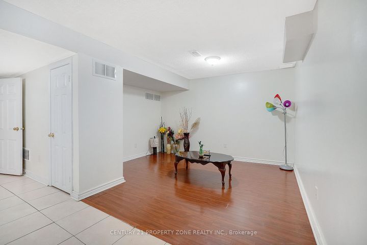 Photo 31 at 43 Alice Springs Crescent, Credit Valley, Brampton