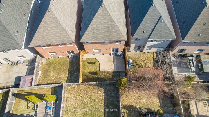 Photo 37 at 43 Alice Springs Crescent, Credit Valley, Brampton