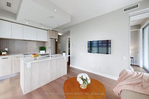 Photo 10 at 1910 - 57 St  Joseph Street, Bay Street Corridor, Toronto