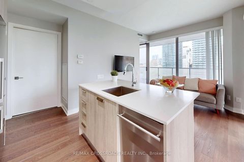 Photo 14 at 1910 - 57 St  Joseph Street, Bay Street Corridor, Toronto