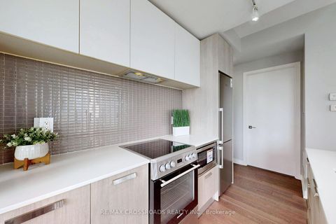 Photo 16 at 1910 - 57 St  Joseph Street, Bay Street Corridor, Toronto