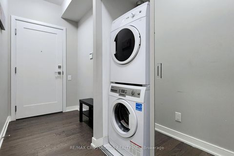 Photo 26 at 1910 - 57 St  Joseph Street, Bay Street Corridor, Toronto