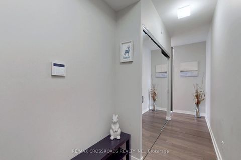 Photo 28 at 1910 - 57 St  Joseph Street, Bay Street Corridor, Toronto