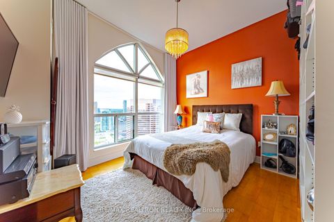 Photo 31 at LRG 7 - 7 Lorraine Drive, Willowdale West, Toronto