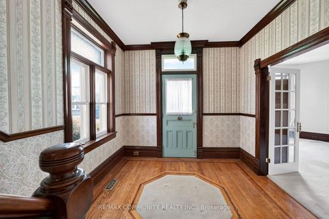 Photo 5 at 28 Queen Street, Cookstown, Innisfil