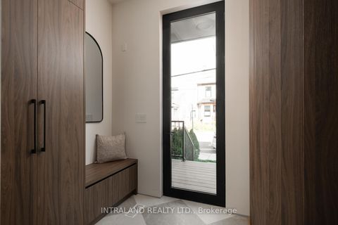 Photo 2 at 741 Richmond Street W, Niagara, Toronto