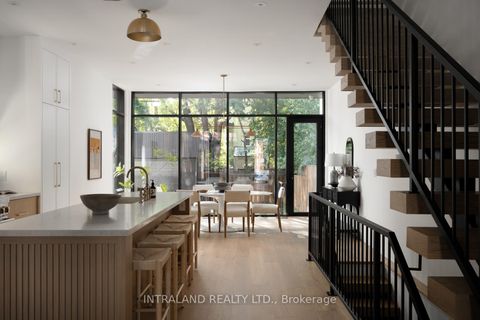 Photo 8 at 741 Richmond Street W, Niagara, Toronto