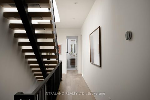 Photo 17 at 741 Richmond Street W, Niagara, Toronto