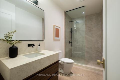 Photo 27 at 741 Richmond Street W, Niagara, Toronto