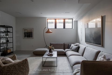 Photo 42 at 741 Richmond Street W, Niagara, Toronto