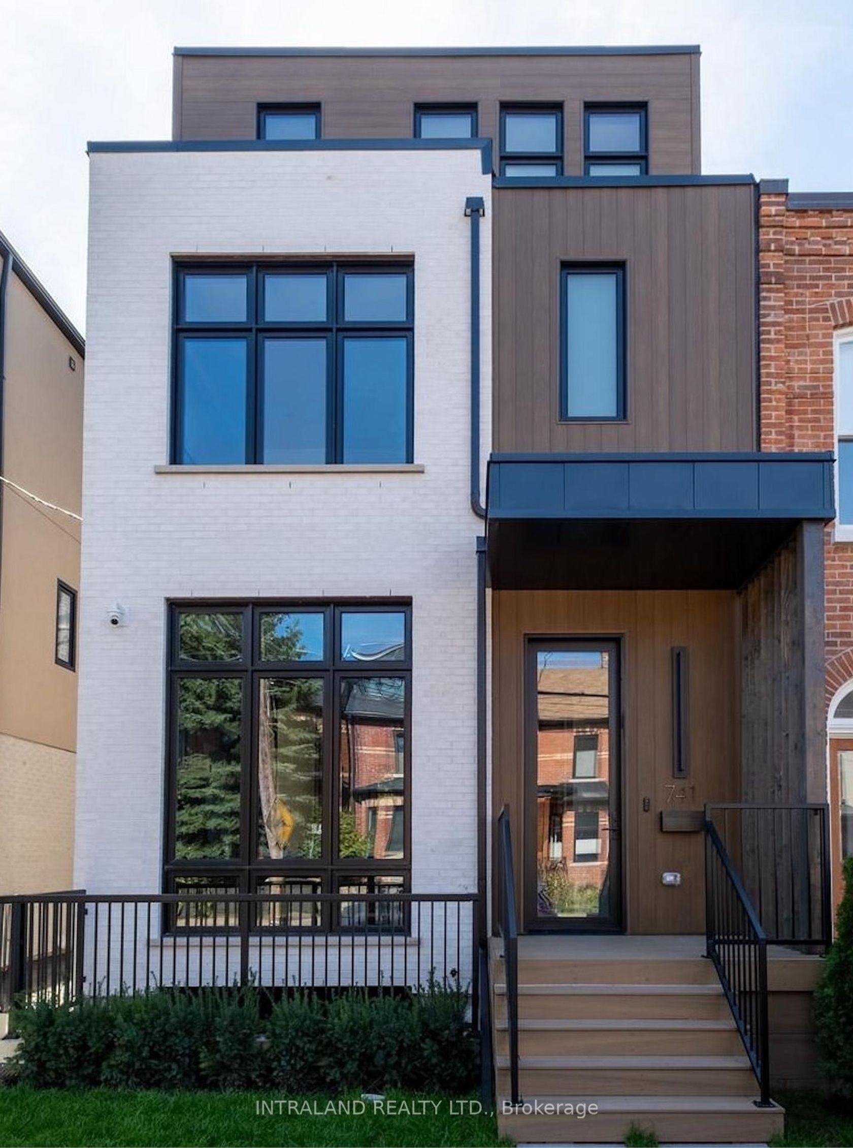 741 Richmond Street W, Niagara, Toronto by Loree Meneguzzi Real Estate 741 Richmond Street W, Niagara, Toronto