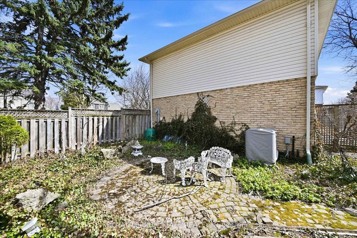 Photo 33 at 2192 Ireland Drive, Mountainside, Burlington