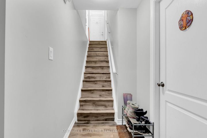 Photo 27 at 13 Enford Crescent, Northwest Brampton, Brampton