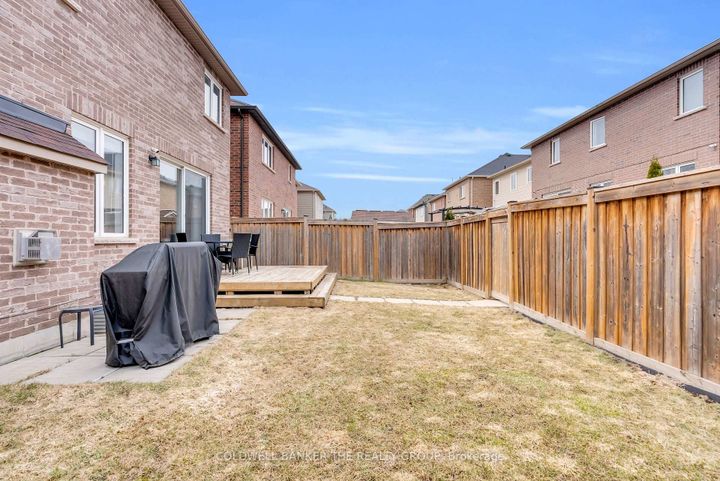 Photo 32 at 13 Enford Crescent, Northwest Brampton, Brampton