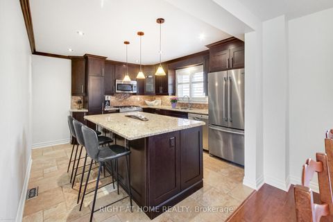 Photo 5 at 885 Dales Avenue, College Manor, Newmarket