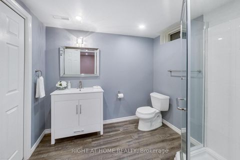 Photo 22 at 885 Dales Avenue, College Manor, Newmarket