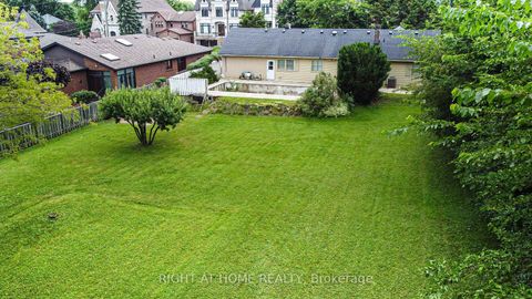 Photo 14 at 46 Roosevelt Drive, South Richvale, Richmond Hill