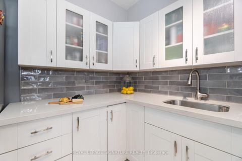 Photo 16 at 1212 - 451 The West Mall Drive, Etobicoke West Mall, Toronto