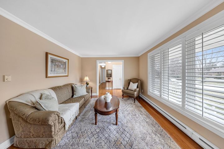 Photo 7 at 2553 Stillmeadow Road, Cooksville, Mississauga