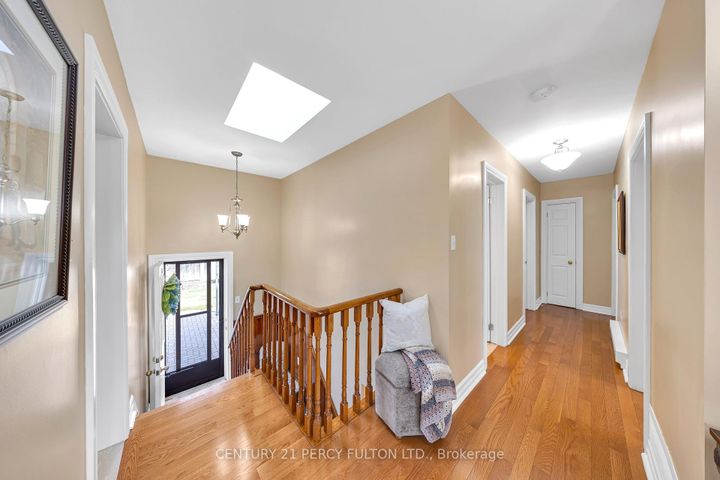 Photo 10 at 2553 Stillmeadow Road, Cooksville, Mississauga