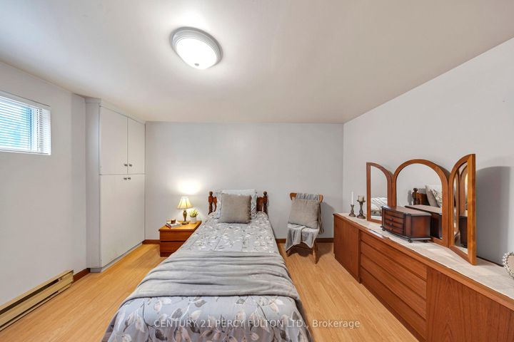 Photo 31 at 2553 Stillmeadow Road, Cooksville, Mississauga