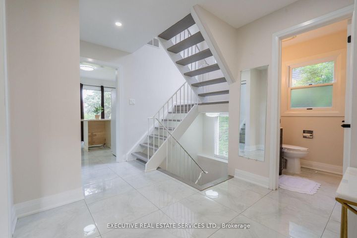 Photo 8 at 36 Blueridge Square, Heart Lake West, Brampton