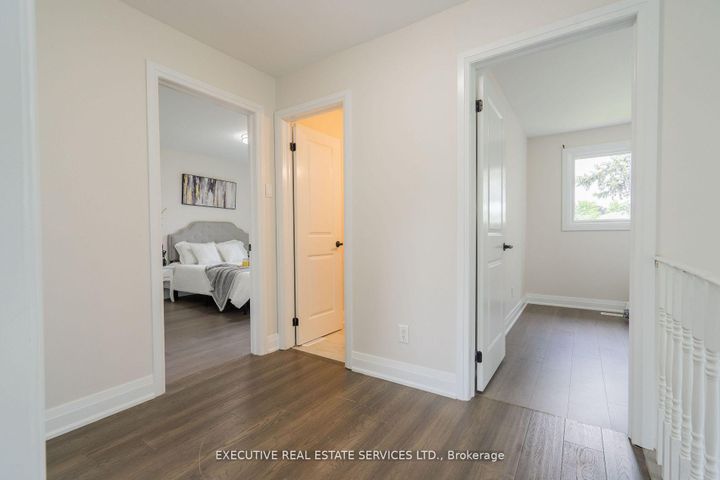 Photo 13 at 36 Blueridge Square, Heart Lake West, Brampton