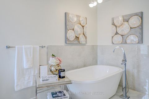 Photo 24 at 17 Monaco Crescent, Rouge Woods, Richmond Hill