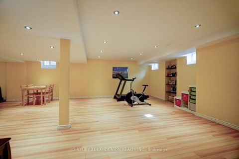 Photo 32 at 17 Monaco Crescent, Rouge Woods, Richmond Hill