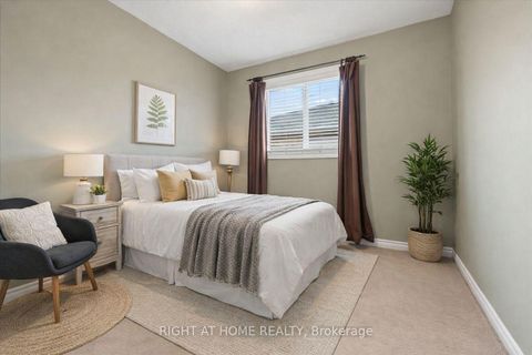 Photo 12 at 7 Michael Crescent, East Bayfield, Barrie