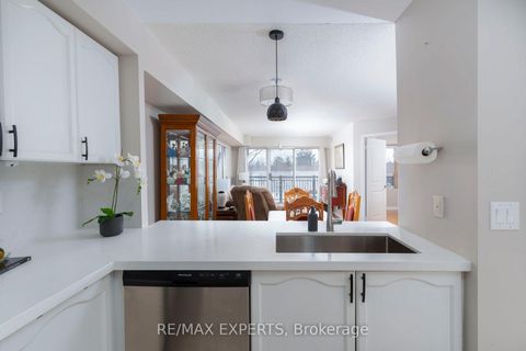 Photo 4 at 212 - 8026 Kipling Avenue, West Woodbridge, Vaughan