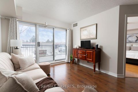 Photo 11 at 212 - 8026 Kipling Avenue, West Woodbridge, Vaughan